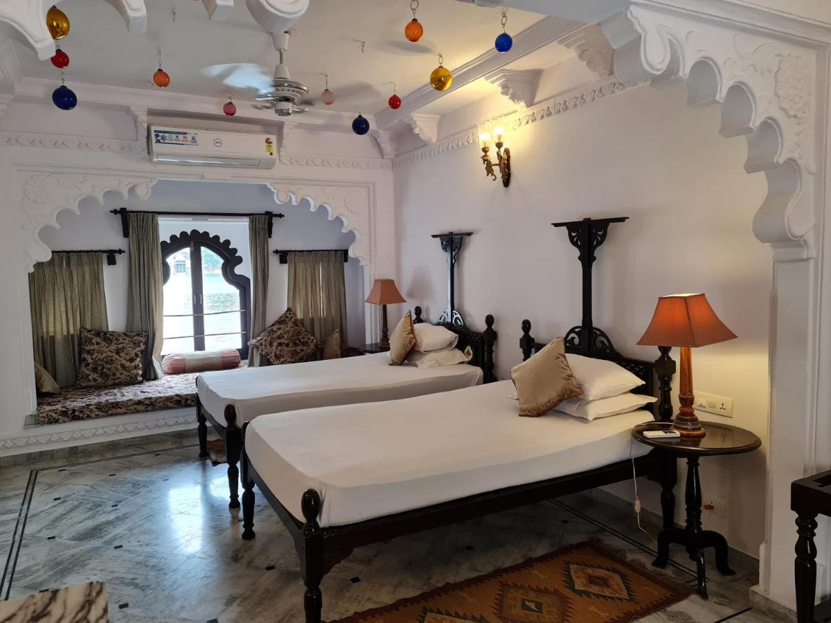 Hotel Amet Haveli - A Heritage 4*