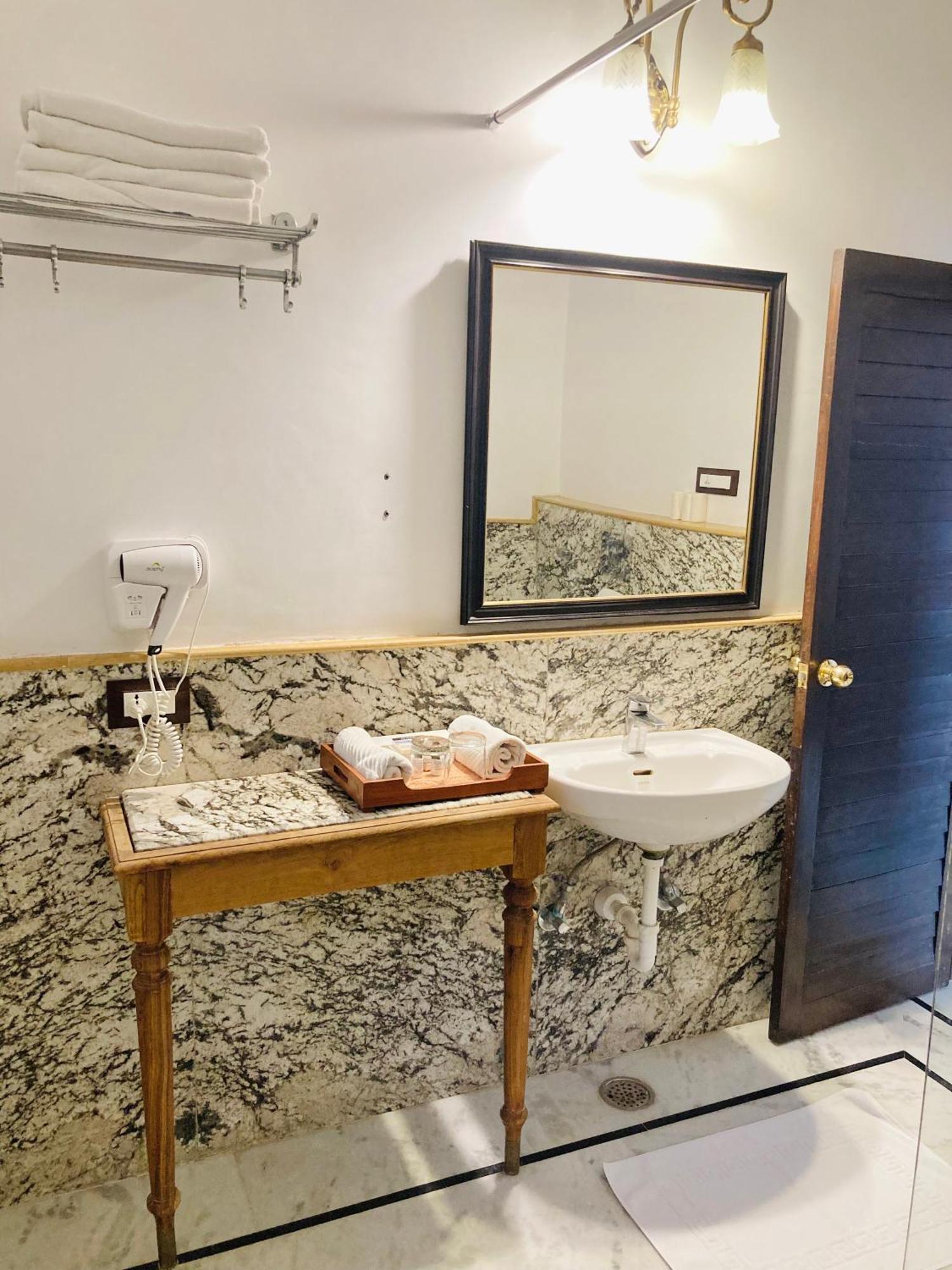 Amet Haveli - A Heritage Hotel 4*